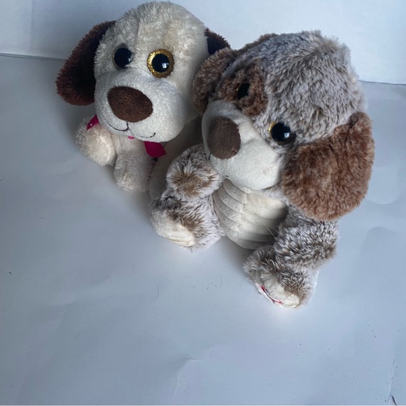 Kellytoys -set of 2 Plush dogs soft 6 1/2” a heart on the left back foot - Picture 5 of 6